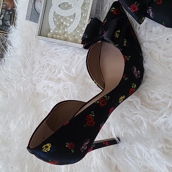 Nwot Betsey Johnson stilettos - Picture 2 of 9